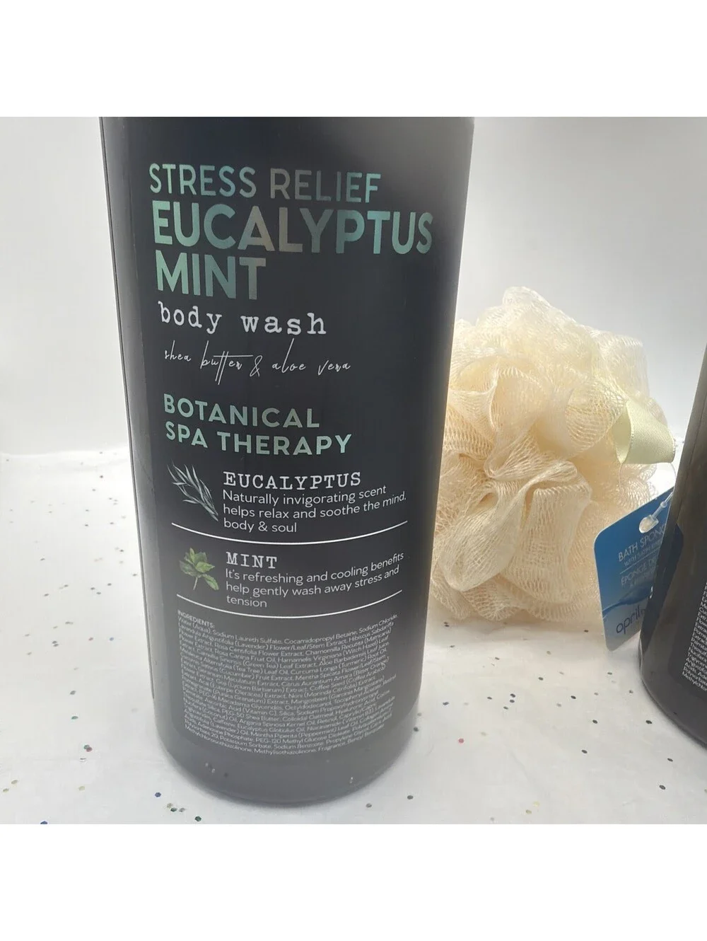 2 Pack Botanical Spa Therapy Eucalyptus Mint Body Wash 33oz Shea Aloe + Sponge